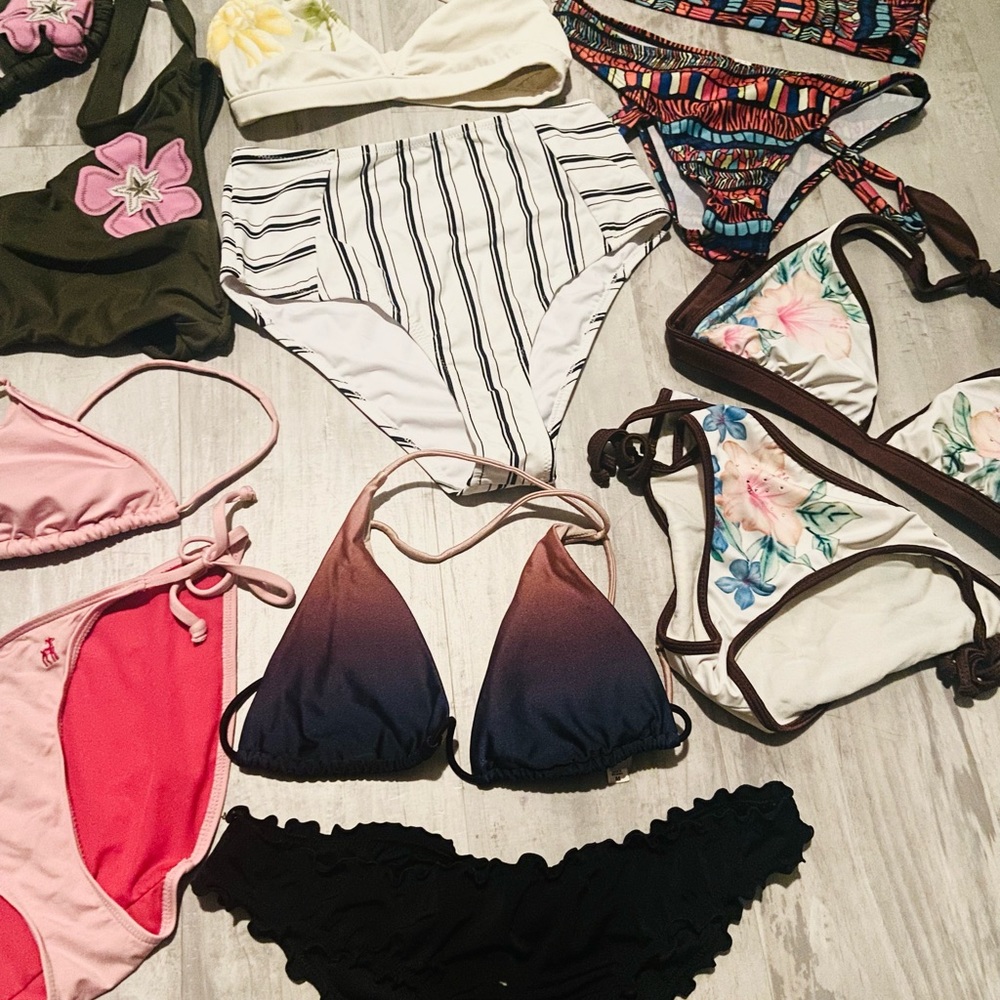 Bundle Bikinis FREE